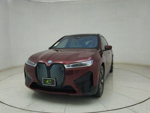 Used 2023 BMW iX xDrive50 w/ Premium Package image 70