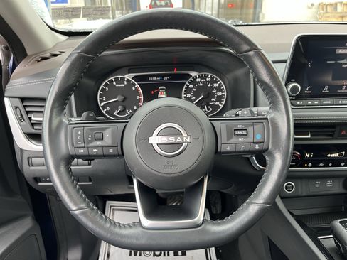 Used 2023 Nissan Rogue SV w/ SV Premium B Package image 22