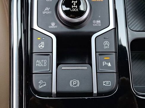 Used 2025 Kia Sorento SX Prestige w/ Olive Brown Leather Package image 24