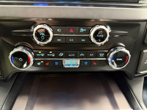 New 2026 Ford F250 Platinum w/ Tremor Off-Road Package image 40