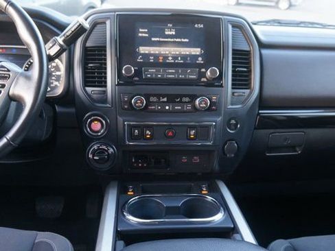 Used 2024 Nissan Titan SV w/ SV Convenience Package AWD/4WD image 36