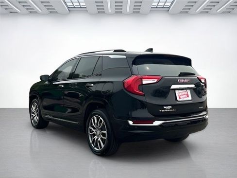 Used 2023 GMC Terrain Denali image 6