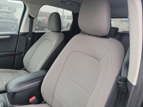 Certified 2022 Ford Escape SE w/ Convenience Package image 19
