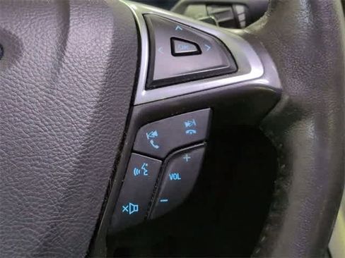 Used 2016 Ford Fusion SE w/ Equipment Group 202A image 24