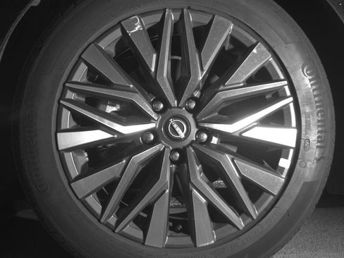 Used 2025 Nissan Altima 2.5 SV image 12