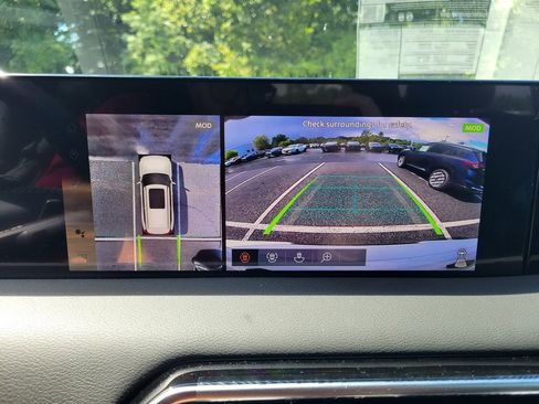 New 2025 Nissan Armada SL w/ Captain's Chari Seat Package image 23