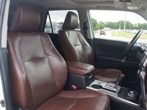 Used 2016 Toyota 4Runner Limited AWD/4WD image 23