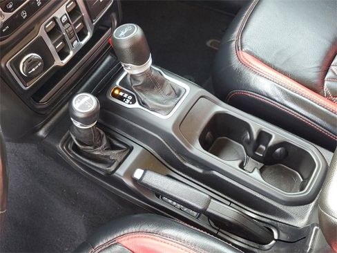 Used 2019 Jeep Wrangler Unlimited Sport S image 24