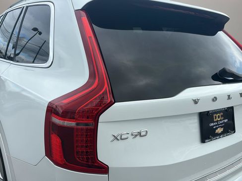 Used 2018 Volvo XC90 T6 Momentum w/ Convenience Package AWD/4WD image 46