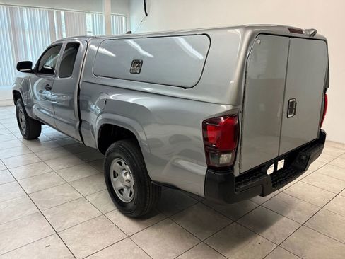 Used 2021 Toyota Tacoma SR image 7