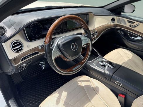 Used 2017 Mercedes-Benz S 550 Sedan image 20