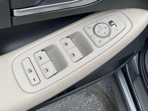 Used 2023 Hyundai Sonata SE image 13