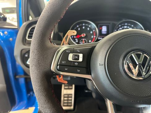 Used 2021 Volkswagen GTI SE FWD image 17