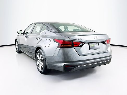Used 2023 Nissan Altima 2.5 S FWD image 5