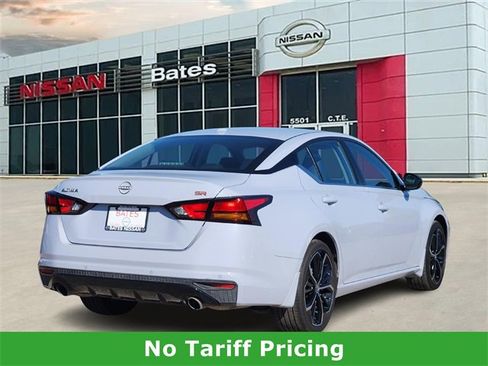 Used 2024 Nissan Altima 2.5 SR image 4