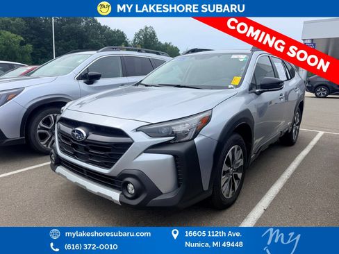 Used 2025 Subaru Outback Limited XT w/ Popular Package #2 AWD/4WD image 3