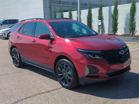 Used 2024 Chevrolet Equinox RS w/ RS Leather Package FWD image 7