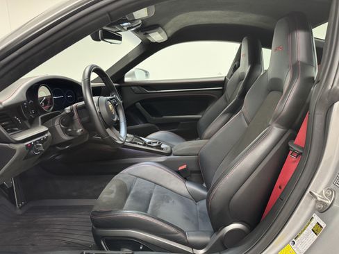 Used 2022 Porsche 911 GT3 RS image 8