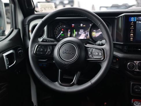 Used 2025 Jeep Wrangler Unlimited Sport S 4xe AWD/4WD image 26