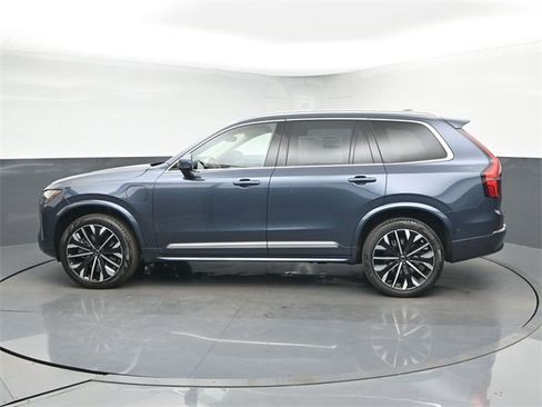 New 2026 Volvo XC90 T8 Ultra w/ Protection Package Premier image 5