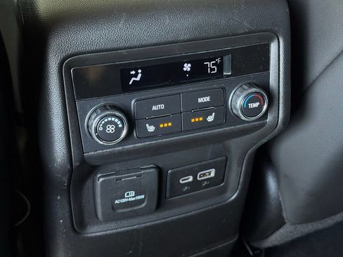 Used 2023 GMC Acadia Denali AWD/4WD image 24