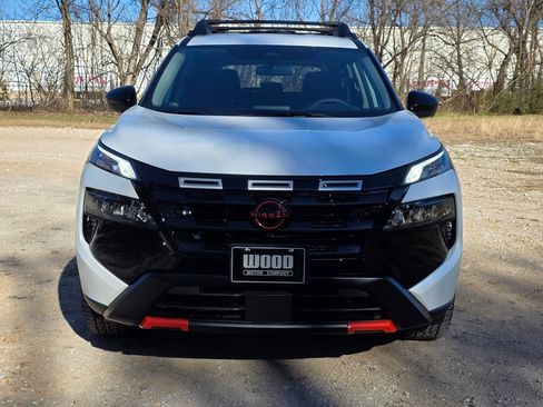 New 2026 Nissan Rogue SV image 6