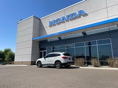 Used 2017 BMW X1 xDrive28i AWD/4WD image 19