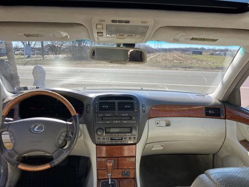 Used 2003 Lexus LS 430 RWD image 17