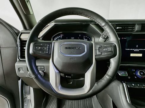 Used 2024 GMC Sierra 3500 Denali w/ Denali Reserve Package AWD/4WD image 16