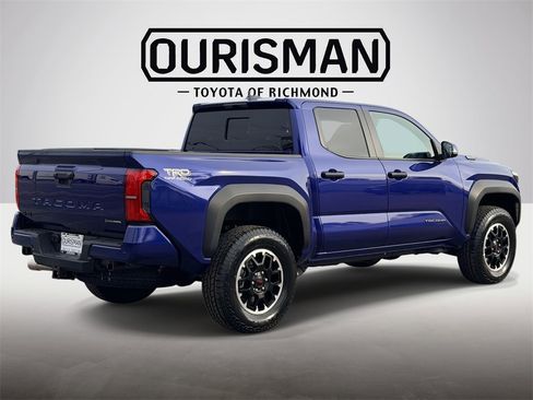 Used 2025 Toyota Tacoma TRD Off-Road image 21