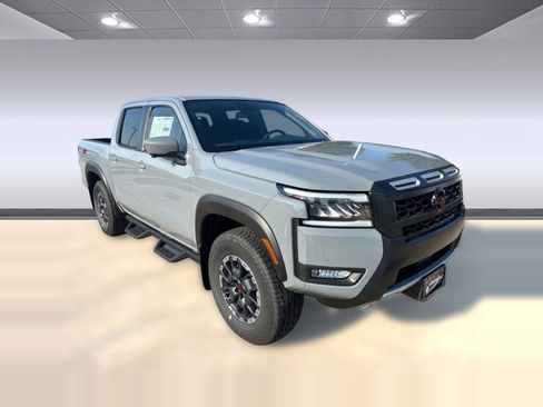 New 2026 Nissan Frontier PRO-4X w/ Pro-4x Convenience Package image 7