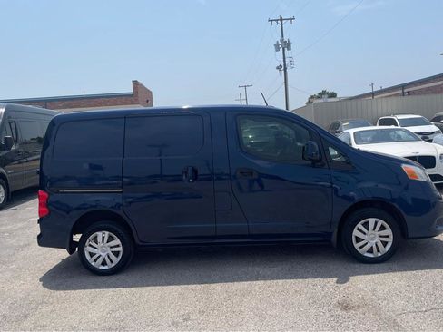 Used 2014 Nissan NV200 SV w/ Technology Package FWD image 5