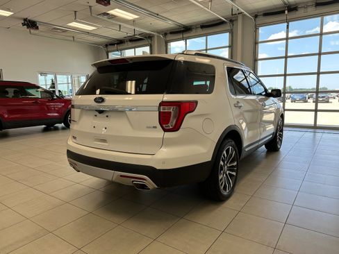 Used 2016 Ford Explorer Platinum AWD/4WD image 5