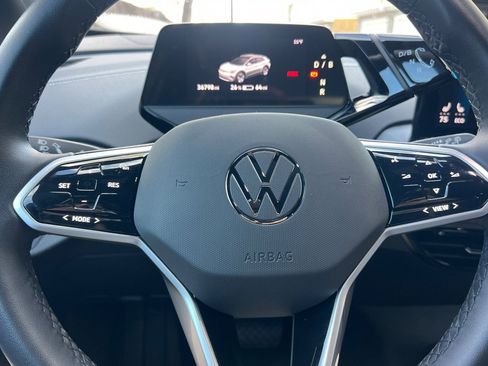 Used 2023 Volkswagen ID.4 Pro S image 23
