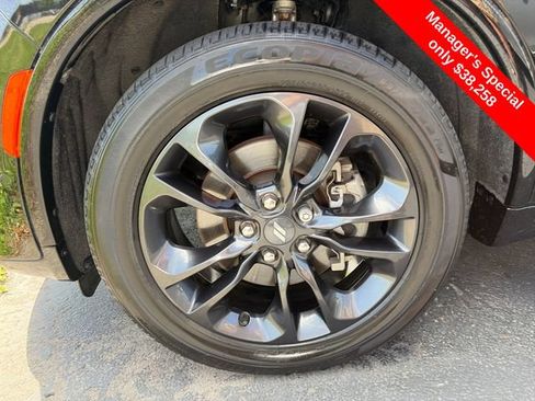Used 2023 Dodge Durango R/T w/ Hemi Orange Plus Package AWD/4WD image 27