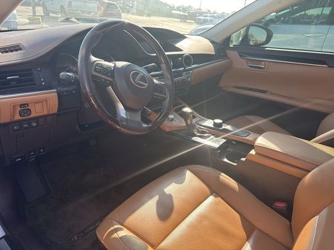 Used 2018 Lexus ES 350 image 5
