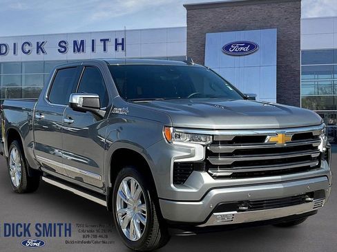 Used 2026 Chevrolet Silverado 1500 High Country image 3