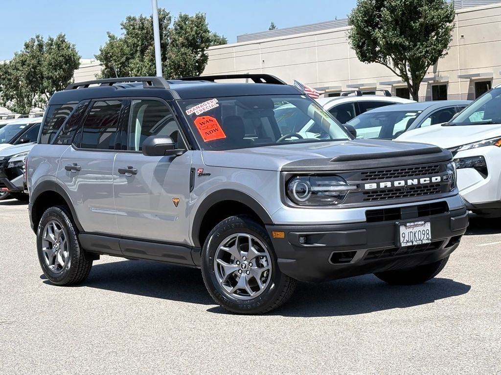 Used 2023 Ford Bronco Sport Badlands AWD/4WD image 2
