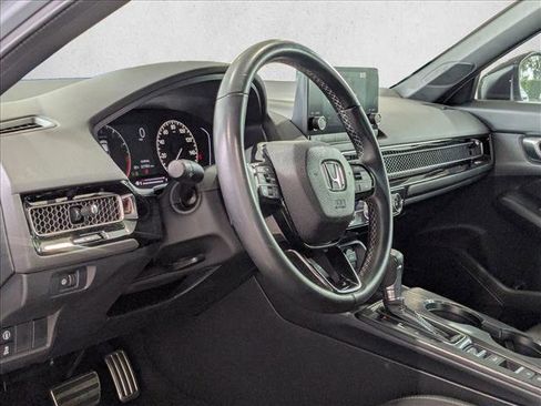 Used 2023 Honda Civic Sport image 2
