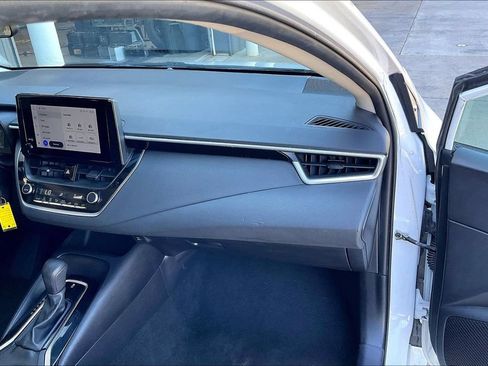 Used 2023 Toyota Corolla LE FWD image 16