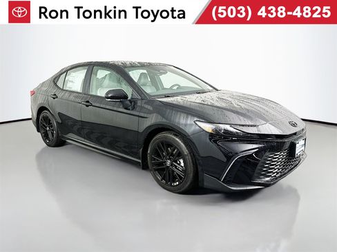 New 2026 Toyota Camry SE image 1