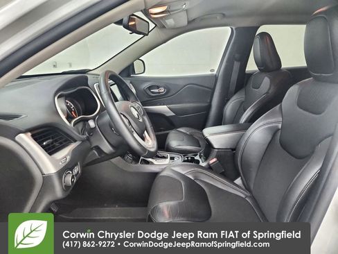 Certified 2018 Jeep Cherokee Latitude Plus image 18