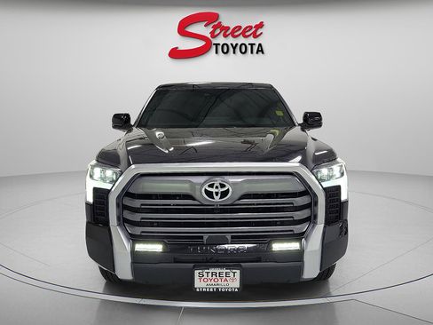 Used 2025 Toyota Tundra Limited image 6