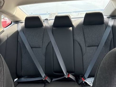 Used 2025 Honda Accord LX image 9
