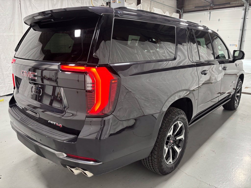 Used 2026 GMC Yukon XL AT4 w/ AT4 Premium Package AWD/4WD image 7
