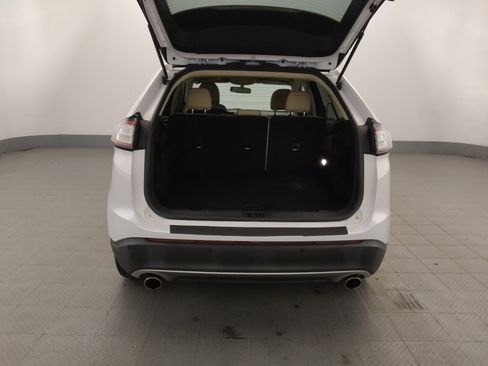 Used 2017 Ford Edge SEL w/ Equipment Group 201A AWD/4WD image 29