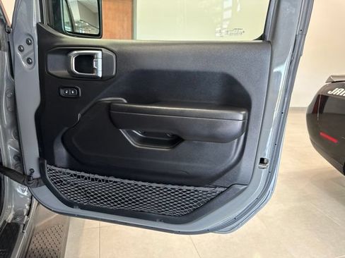 Used 2021 Jeep Gladiator Sport AWD/4WD image 45