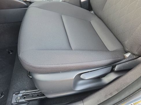 Used 2025 Toyota Corolla LE image 27