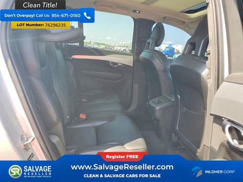 Used 2017 Volvo XC90 T5 Momentum w/ Vision Package FWD image 15