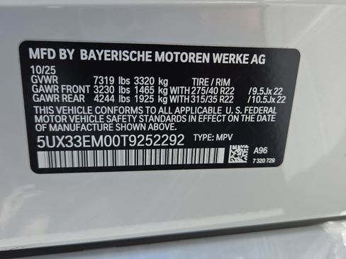 New 2026 BMW X7 M60i w/ Climate Comfort Package AWD/4WD image 21